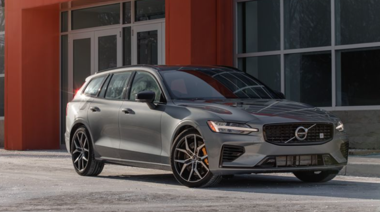 Volvo V60 / V60 Cross Country 2022 Specs & Review