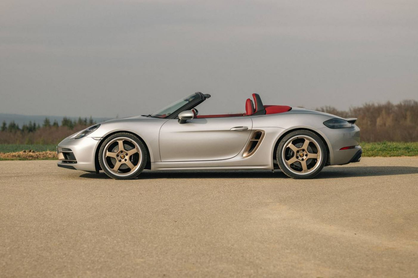 Porsche 718 Boxster 2022 Specs & Review