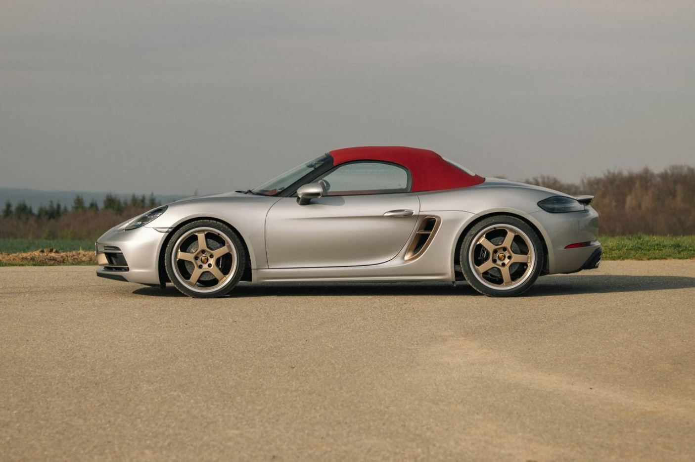 Porsche 718 Boxster 2022 Specs & Review