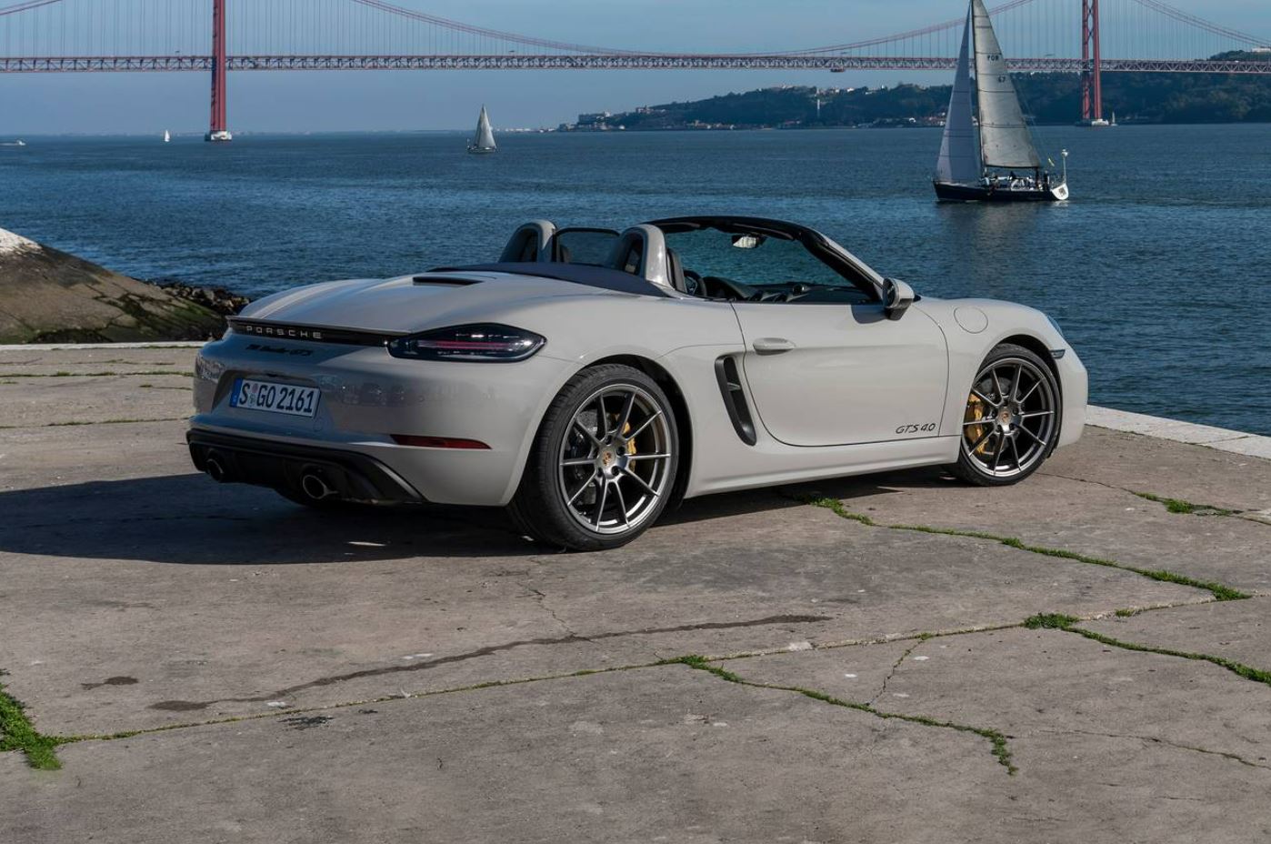 Porsche 718 Boxster 2022 Specs & Review