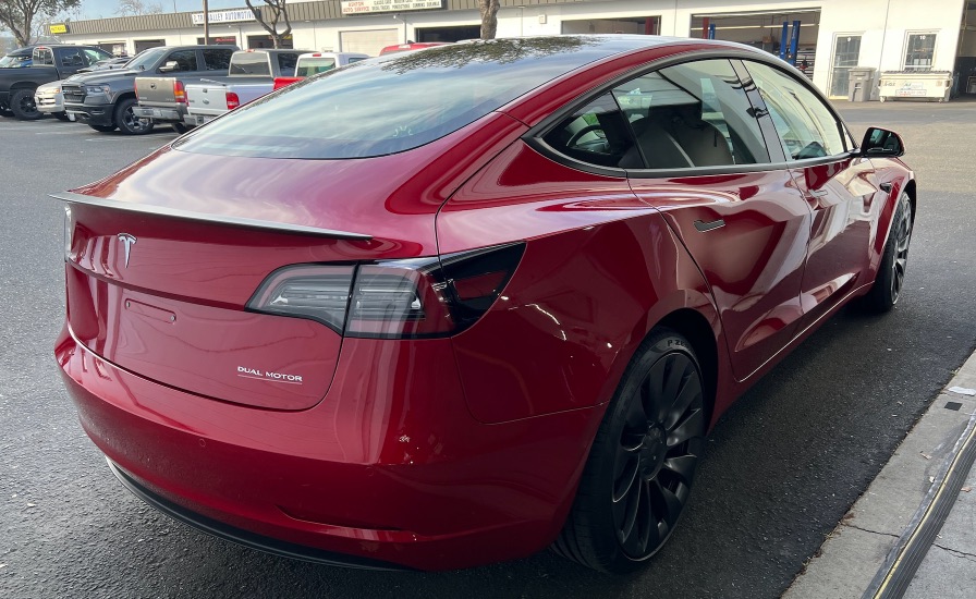 2022 Tesla Model 3 Specs & Review