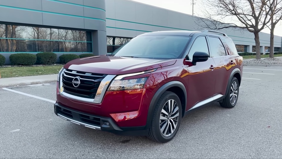 2022 Nissan Pathfinder Specs & Review