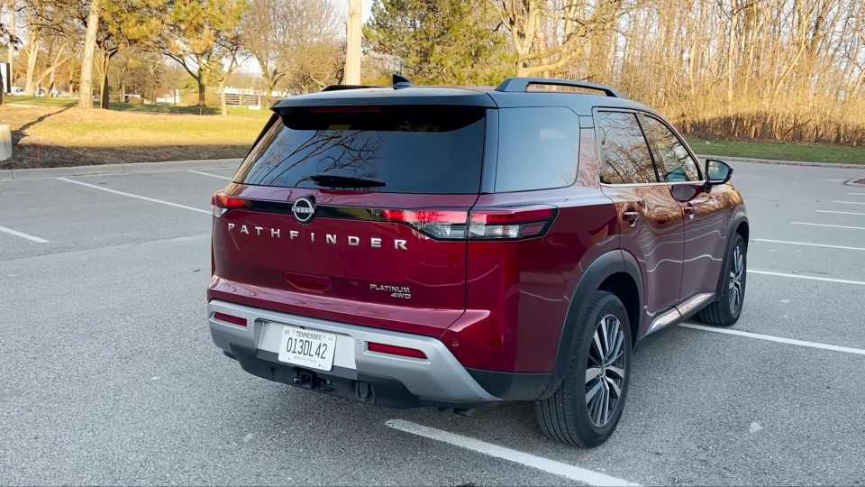 2022 Nissan Pathfinder Specs & Review